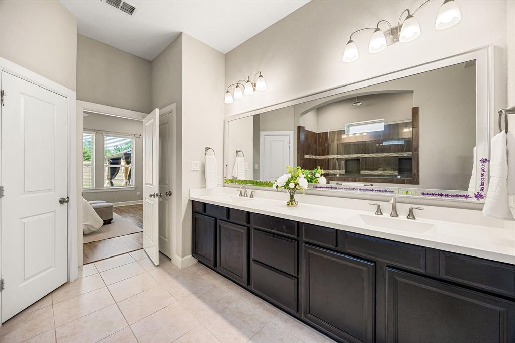 19514 Barking Frog Lane Ln, Cypress, Texas image 18