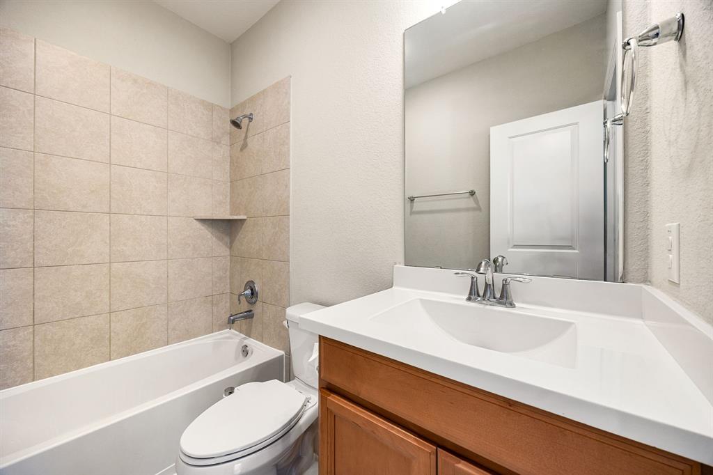 19514 Barking Frog Lane Ln, Cypress, Texas image 26