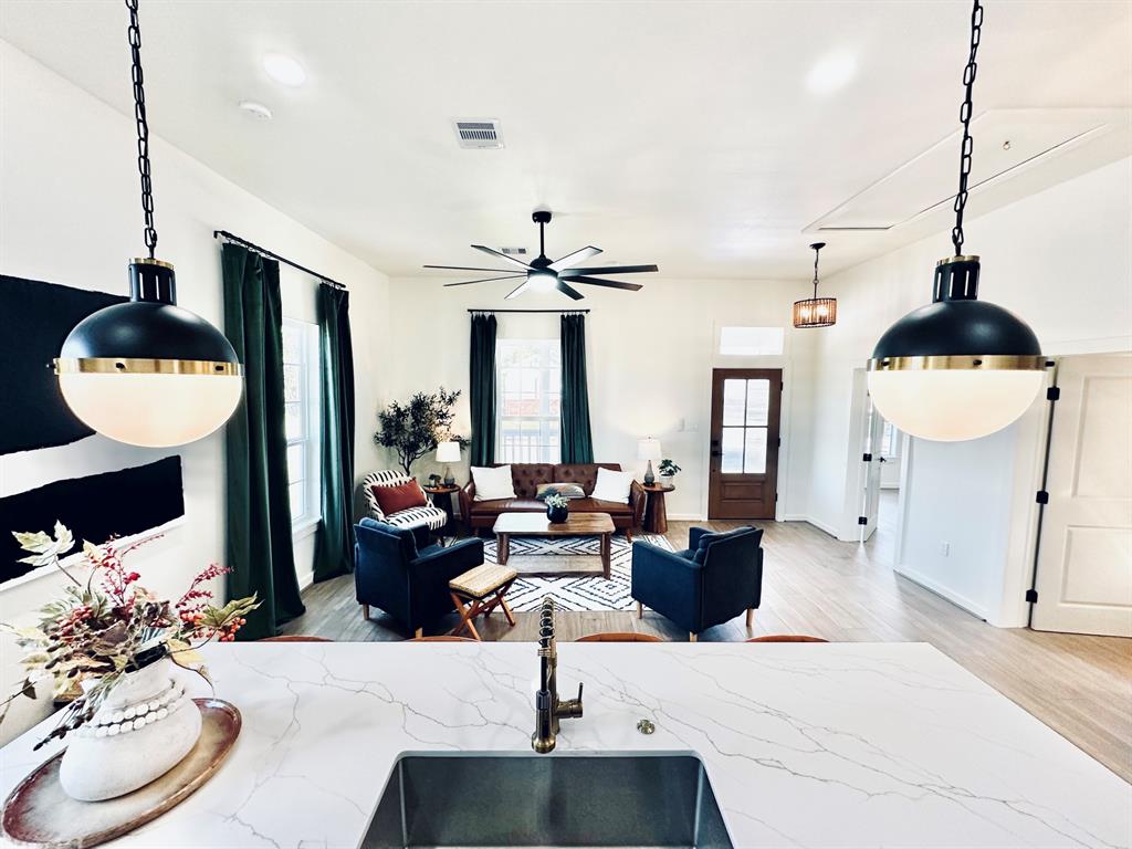 1512 41st Street, Galveston, Texas image 9