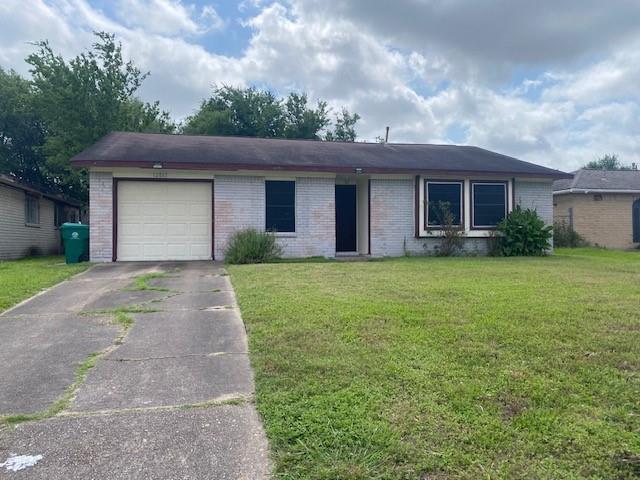 500 E Main Street, Clute, Texas image 1
