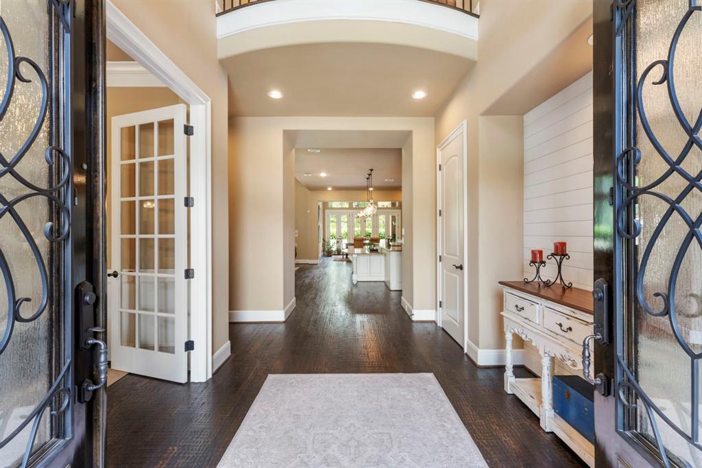 141 Evergreen Oak Drive, Conroe, Texas image 3