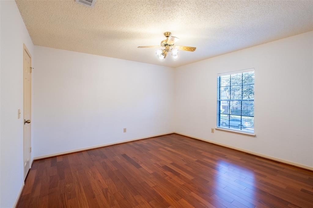 Sugar Land, Texas 77479, United States, 4 Bedrooms Bedrooms, ,3 BathroomsBathrooms,Residential,Pending,87588