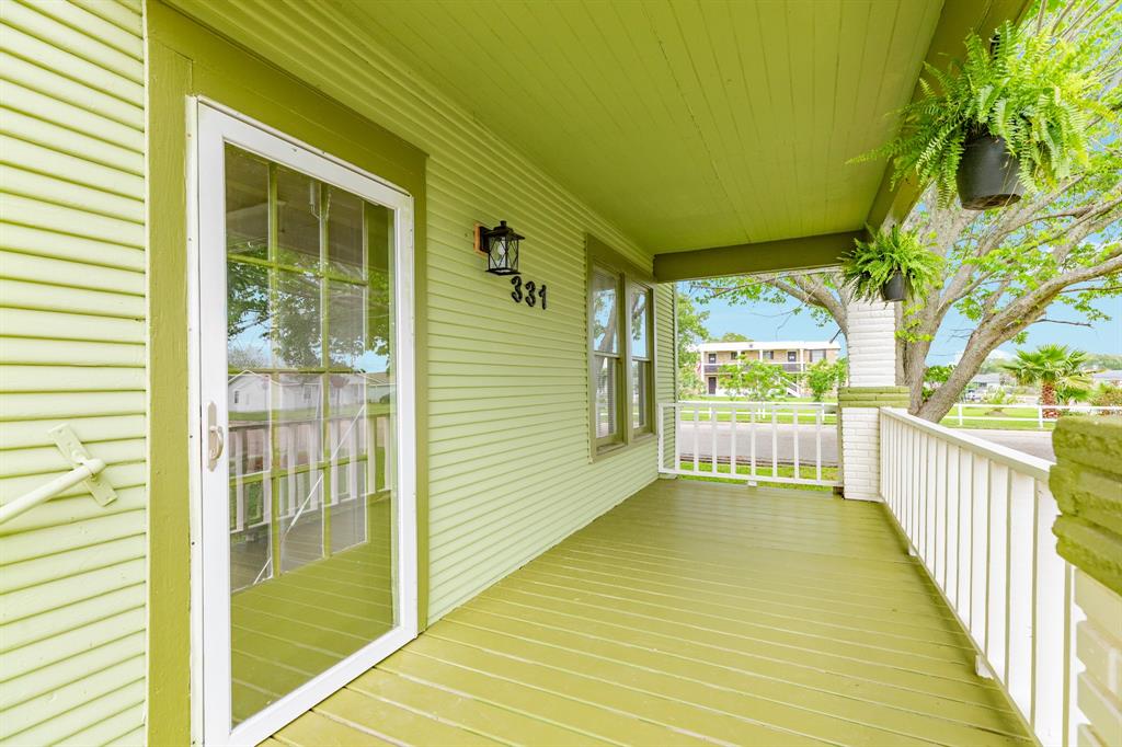 331 W Broad Street, Freeport, Texas image 4