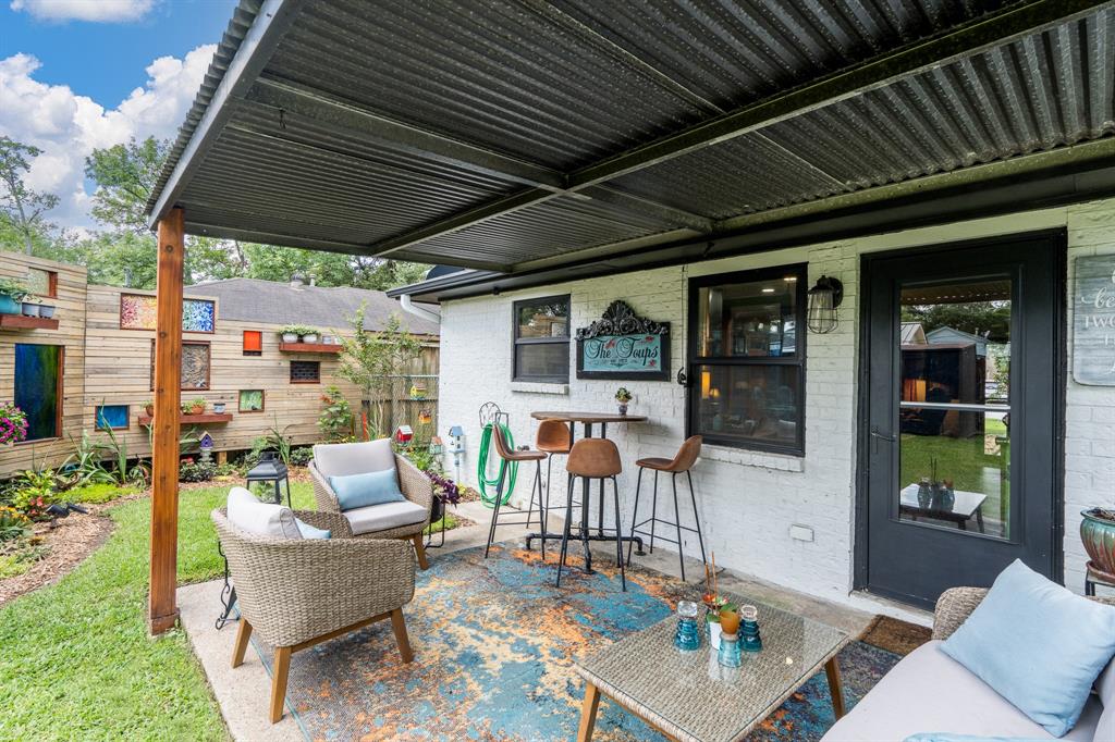 211 S Poplar Street, Tomball, Texas image 4