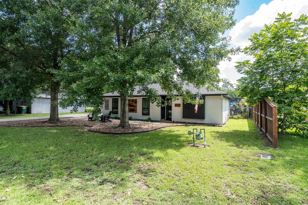 211 S Poplar Street, Tomball, Texas image 25