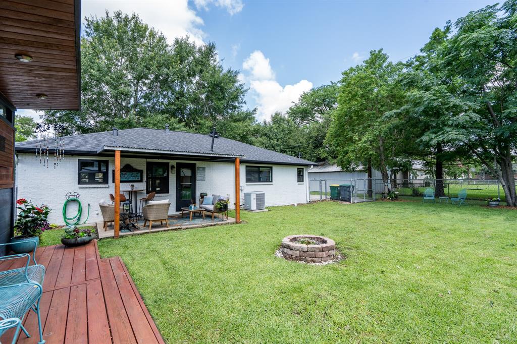 211 S Poplar Street, Tomball, Texas image 24
