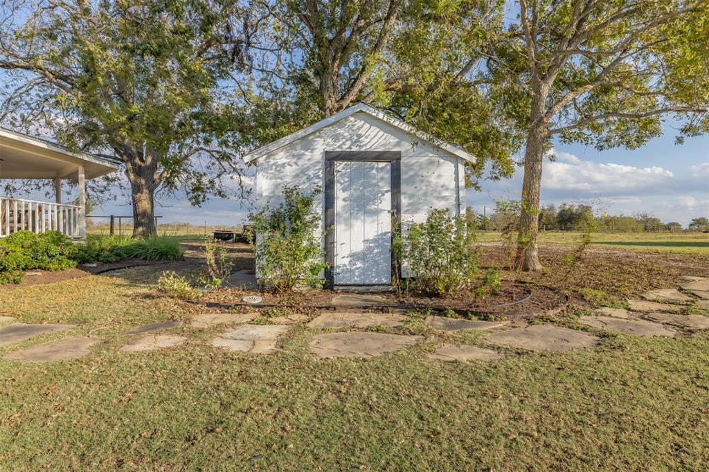 13752 Whitman Road, Brenham, Texas image 6