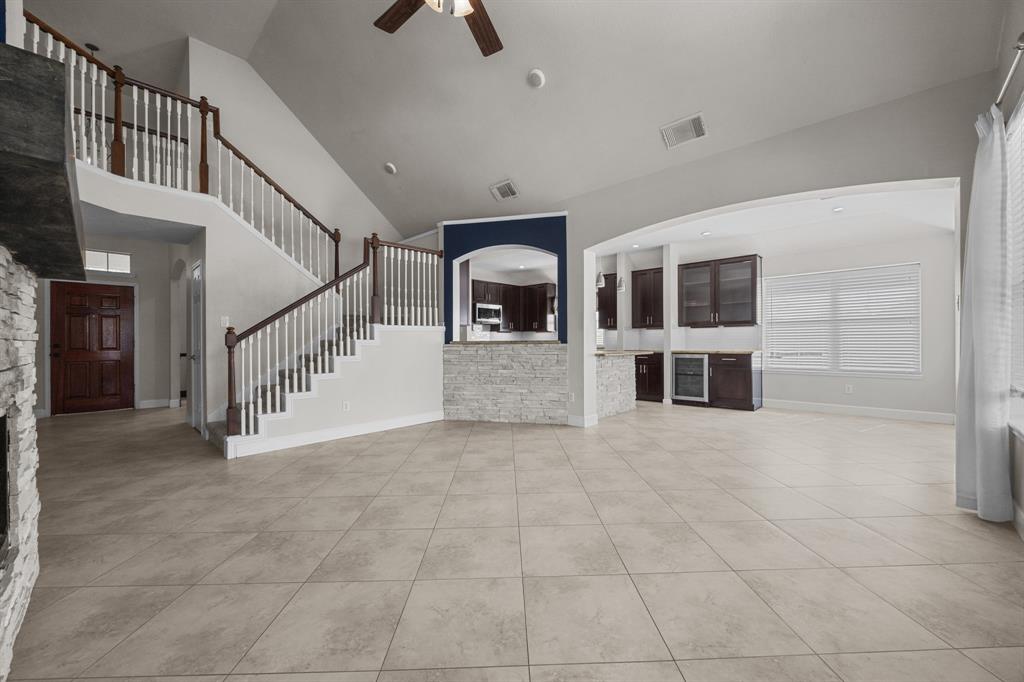 3022 Manor Bay Court, League City, Texas image 3