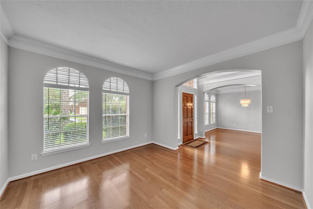 2426 Hanston Court