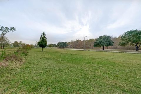Photo of 0 T C Jester Boulevard, Houston, TX 77091 (MLS # 16828999)