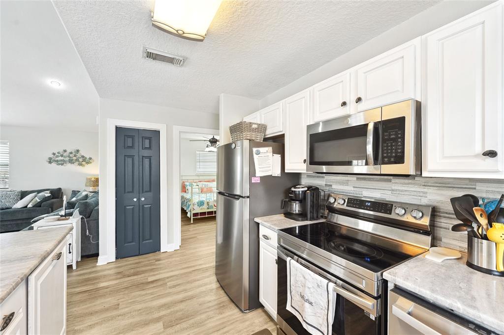 214 Sand Dune Court, Surfside Beach, Texas image 15