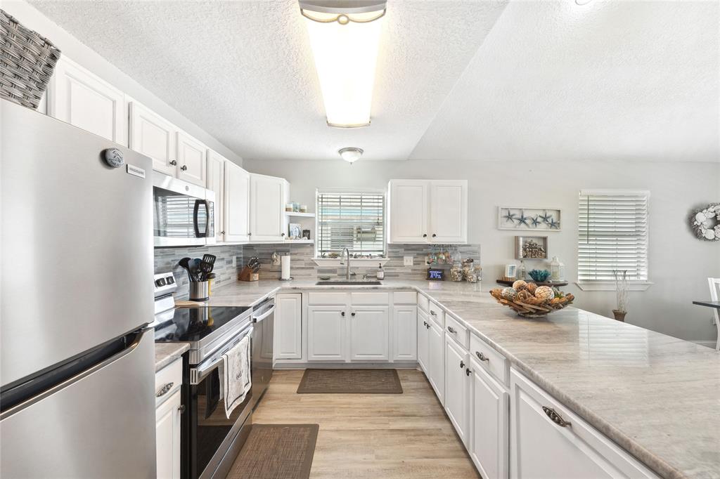 214 Sand Dune Court, Surfside Beach, Texas image 14