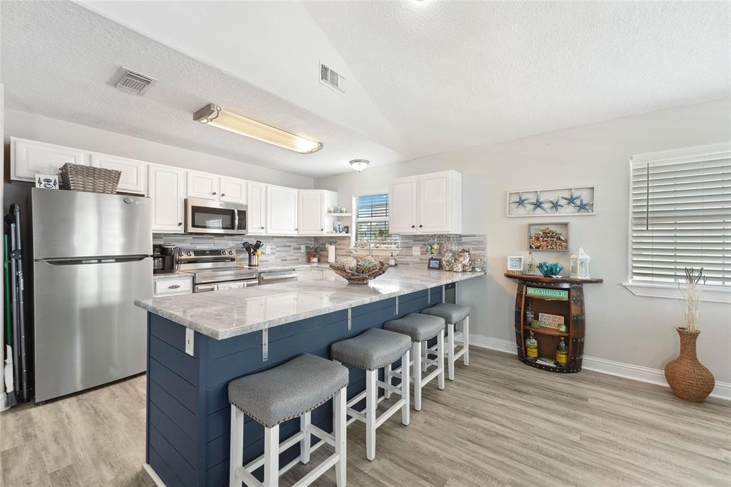 214 Sand Dune Court, Surfside Beach, Texas image 12
