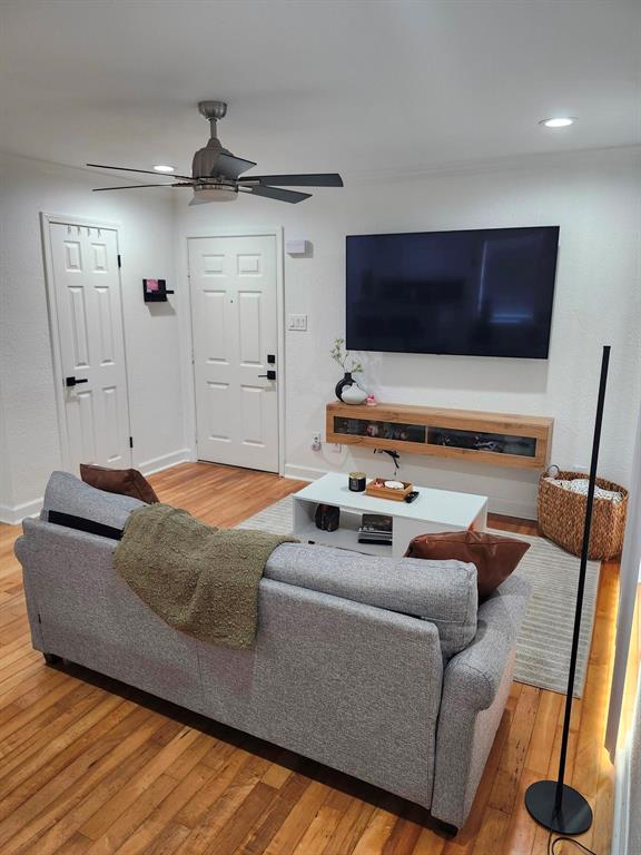2750 Holly Hall Street #709, Houston, Texas image 4
