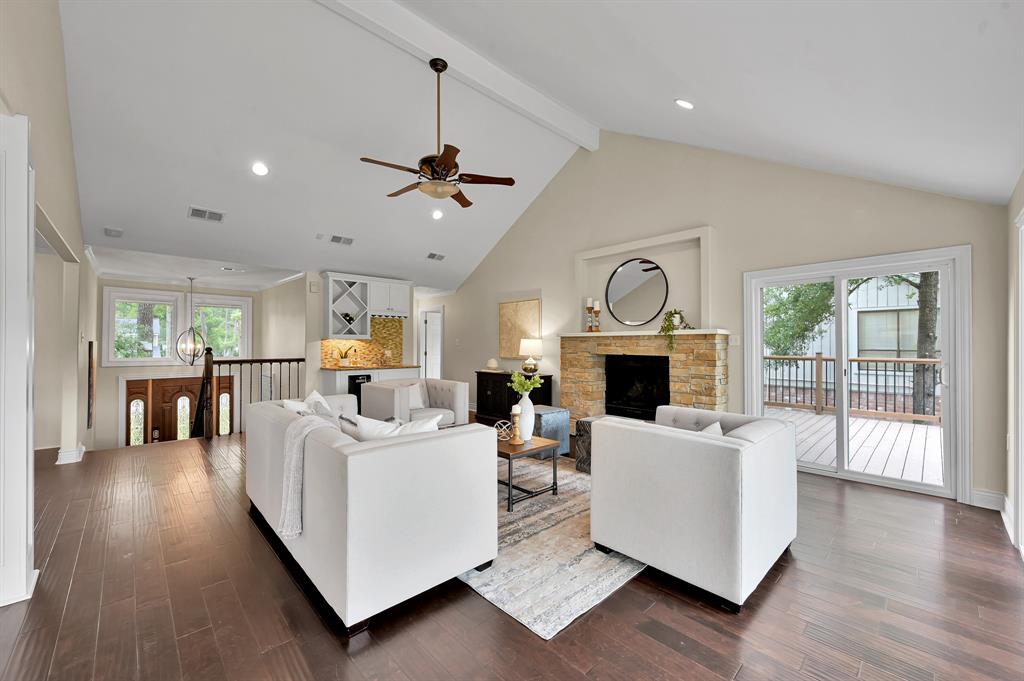 106 S Timber Top Drive, The Woodlands, Texas image 8