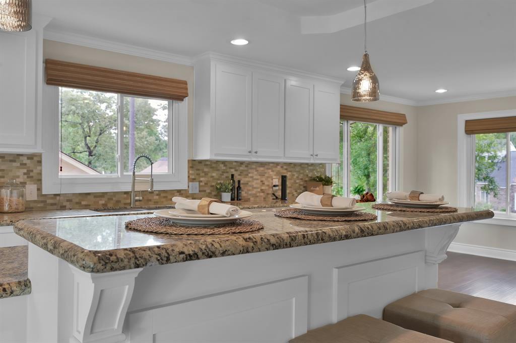 106 S Timber Top Drive, The Woodlands, Texas image 22