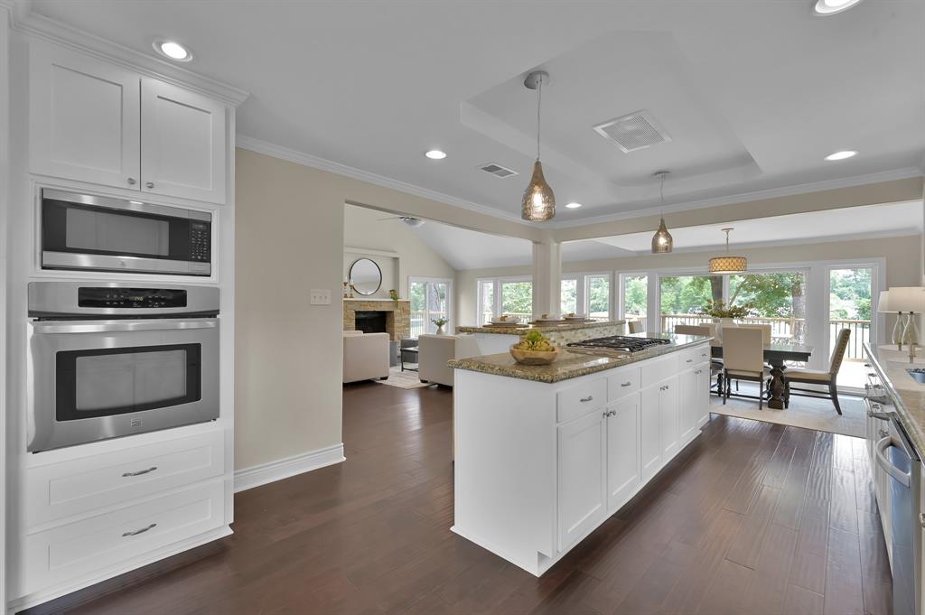 106 S Timber Top Drive, The Woodlands, Texas image 20