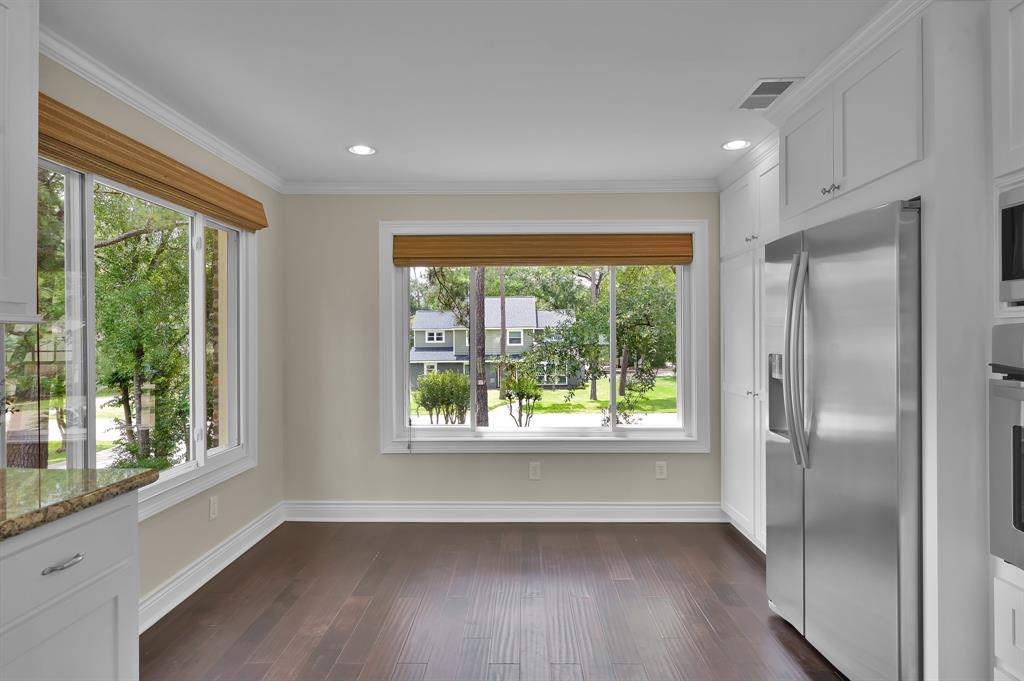 106 S Timber Top Drive, The Woodlands, Texas image 24