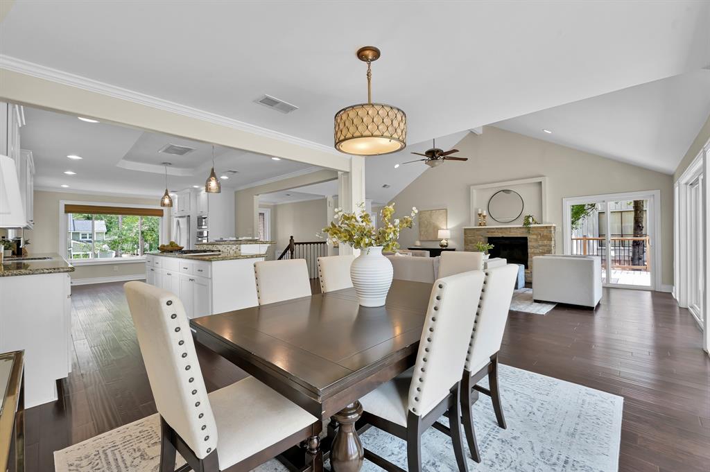 106 S Timber Top Drive, The Woodlands, Texas image 16