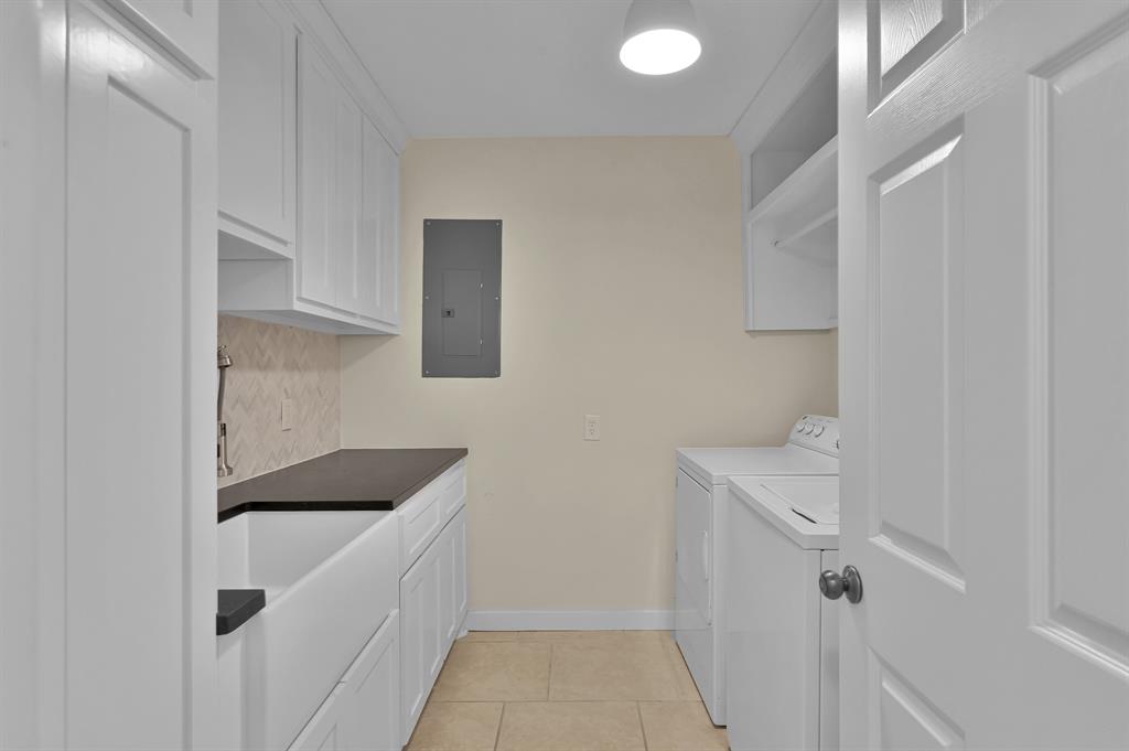 106 S Timber Top Drive, The Woodlands, Texas image 40