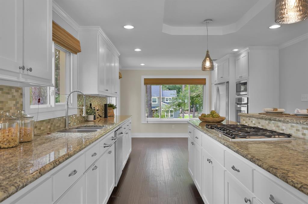 106 S Timber Top Drive, The Woodlands, Texas image 21