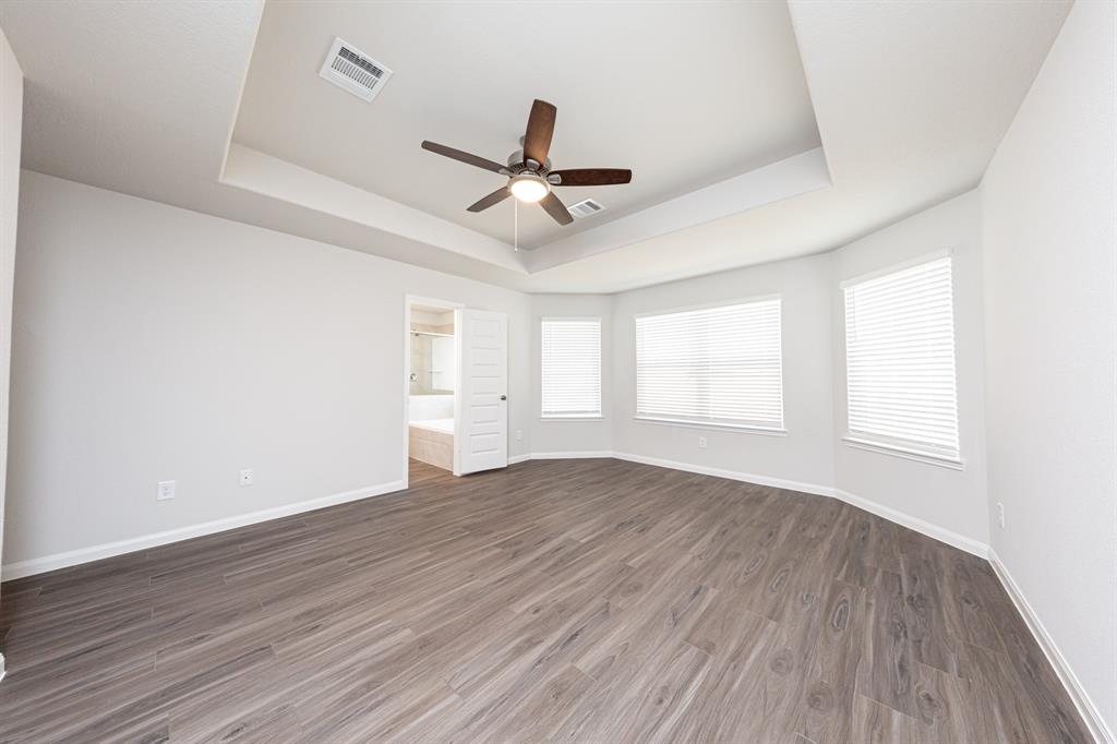 2352 Mooneye Court, Conroe, Texas image 11