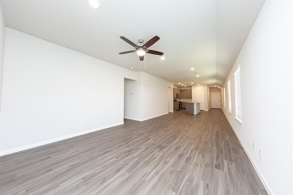 2352 Mooneye Court, Conroe, Texas image 8