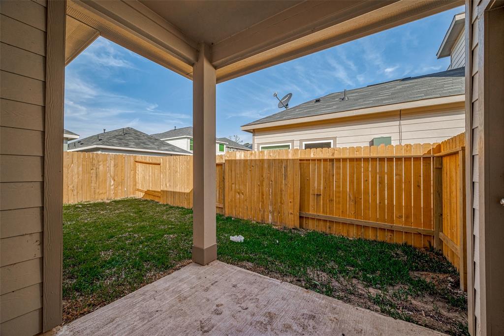 24709 Stablewood Forest Court, Huffman, Texas image 32