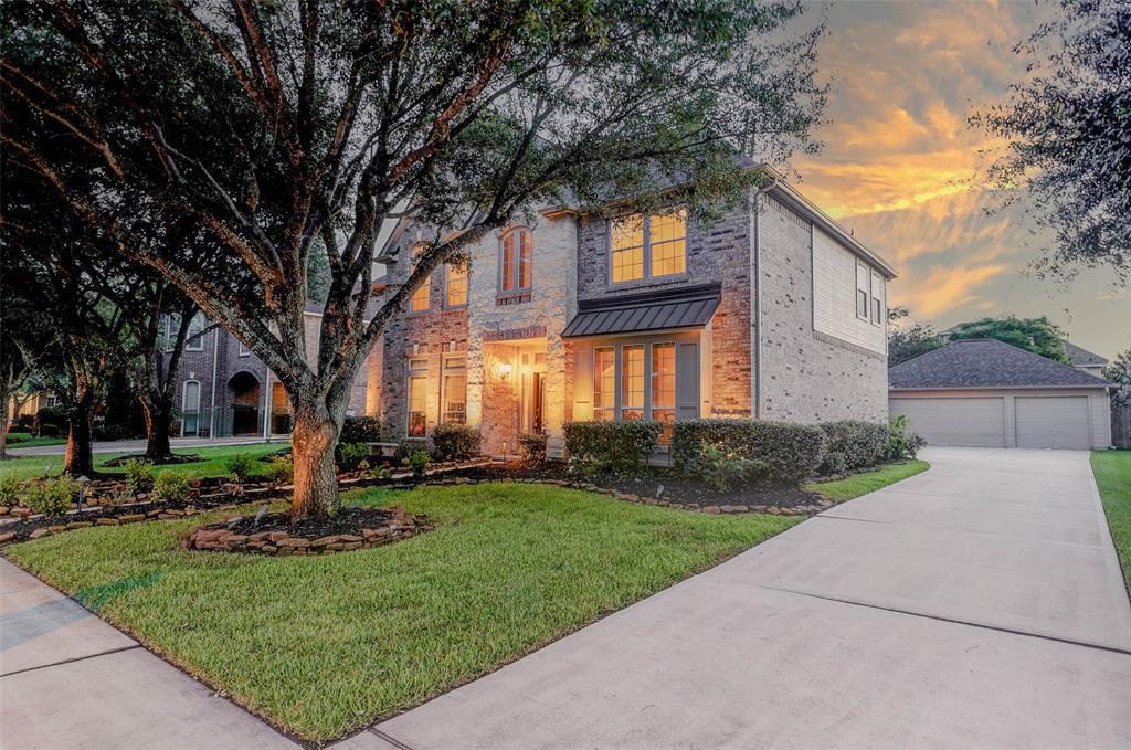 2226 Arrowwood Trail