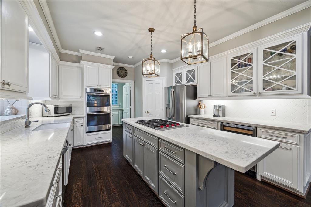 6 Windmeadow Place, The Woodlands, Texas image 11