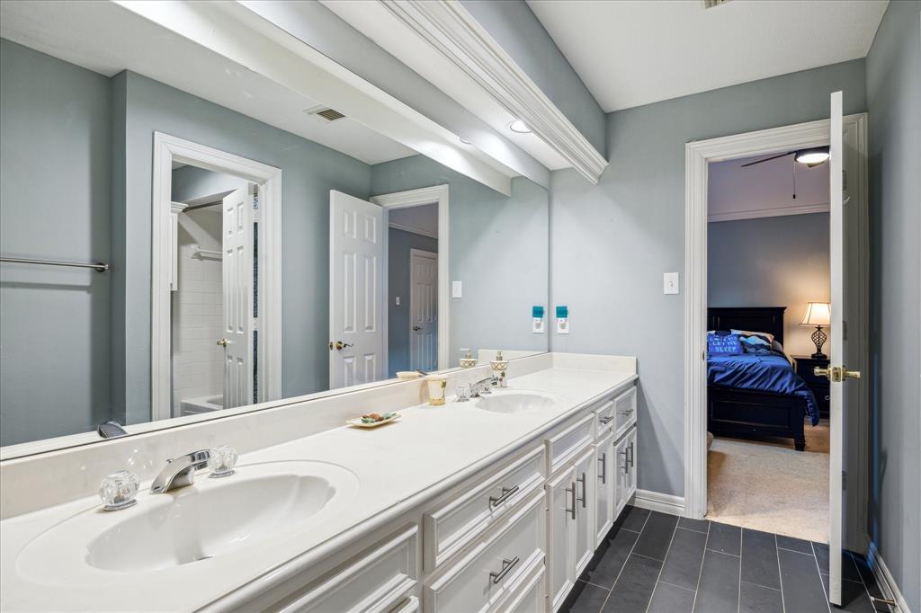 6 Windmeadow Place, The Woodlands, Texas image 22