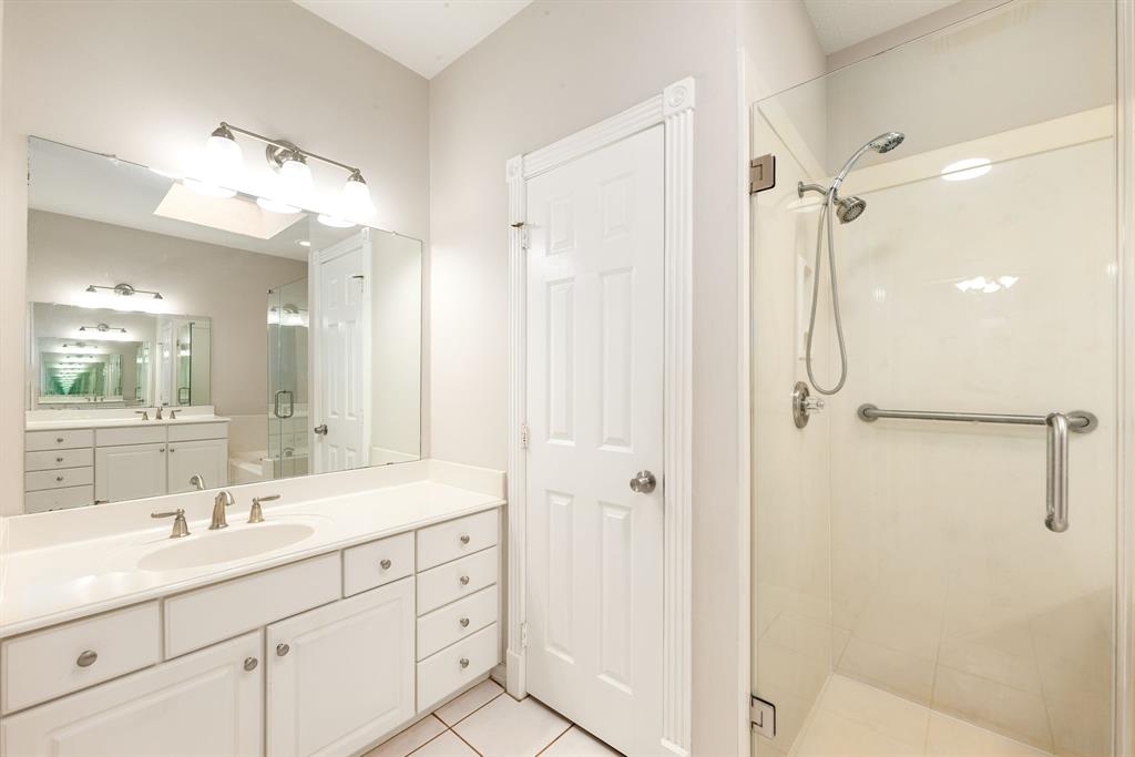 4306 Shady Pine Drive, Spring, Texas image 21