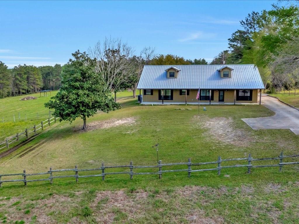 759 W Barnum Loop, Corrigan, Texas image 9
