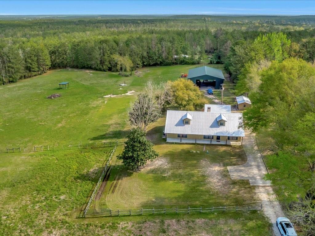 759 W Barnum Loop, Corrigan, Texas image 1