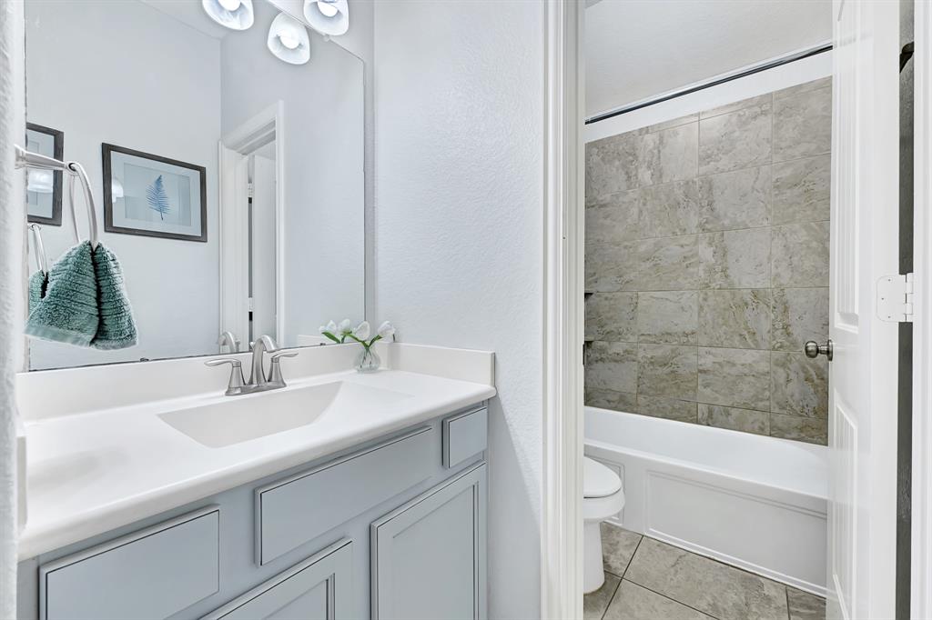 3819 Cactus Field Lane, Katy, Texas image 20