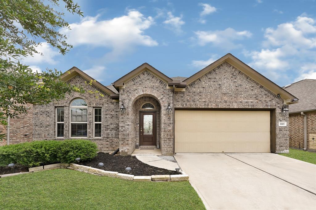 3819 Cactus Field Lane