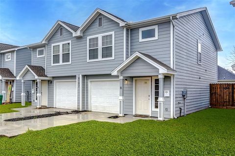 Photo of 8113 Corinth Street, Houston, TX 77051 (MLS # 70798406)