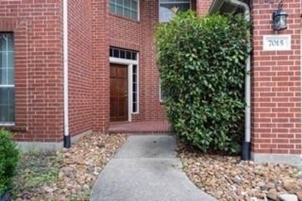 Photo of 7015 Fountain Lilly Drive, Humble, TX 77346 (MLS # 41995175)