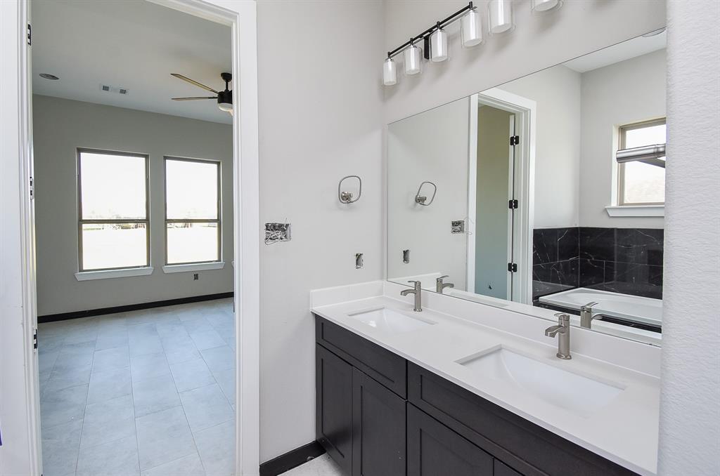 208 Silverleaf Road, Sweeny, Texas image 35