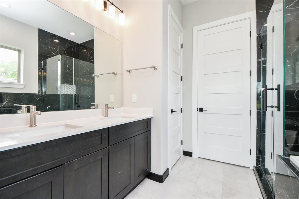 208 Silverleaf Road, Sweeny, Texas image 33