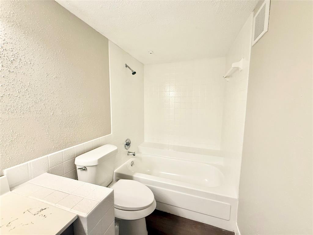 2816 S Bartell Drive #B6, Houston, Texas image 15