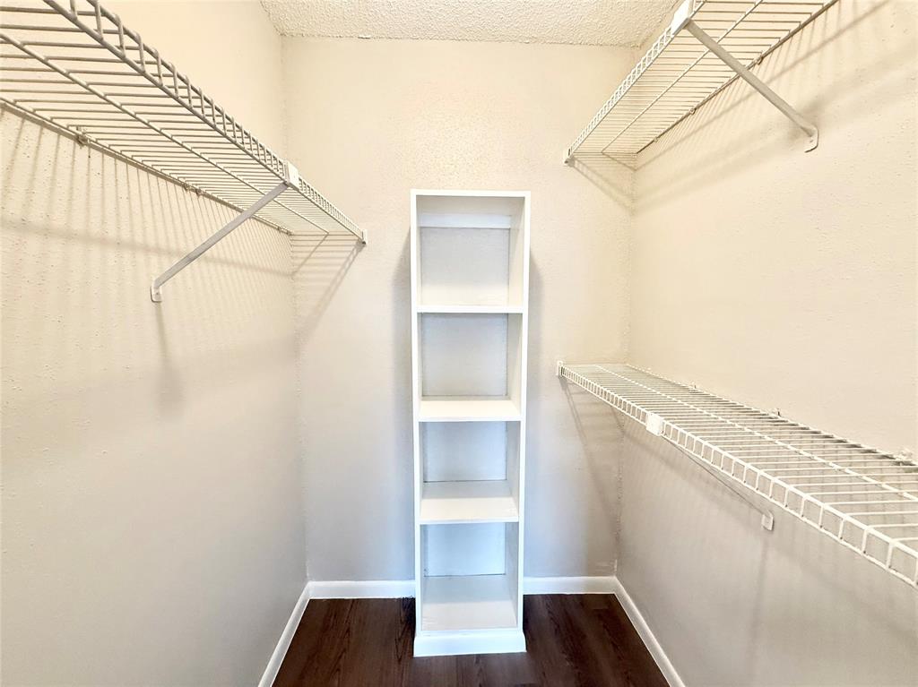 2816 S Bartell Drive #B6, Houston, Texas image 14