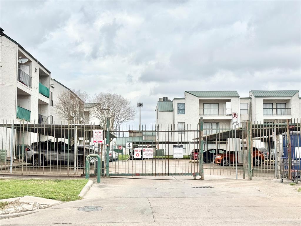 2816 S Bartell Drive #B6, Houston, Texas image 18