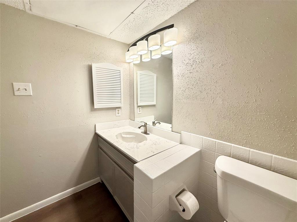 2816 S Bartell Drive #B6, Houston, Texas image 16