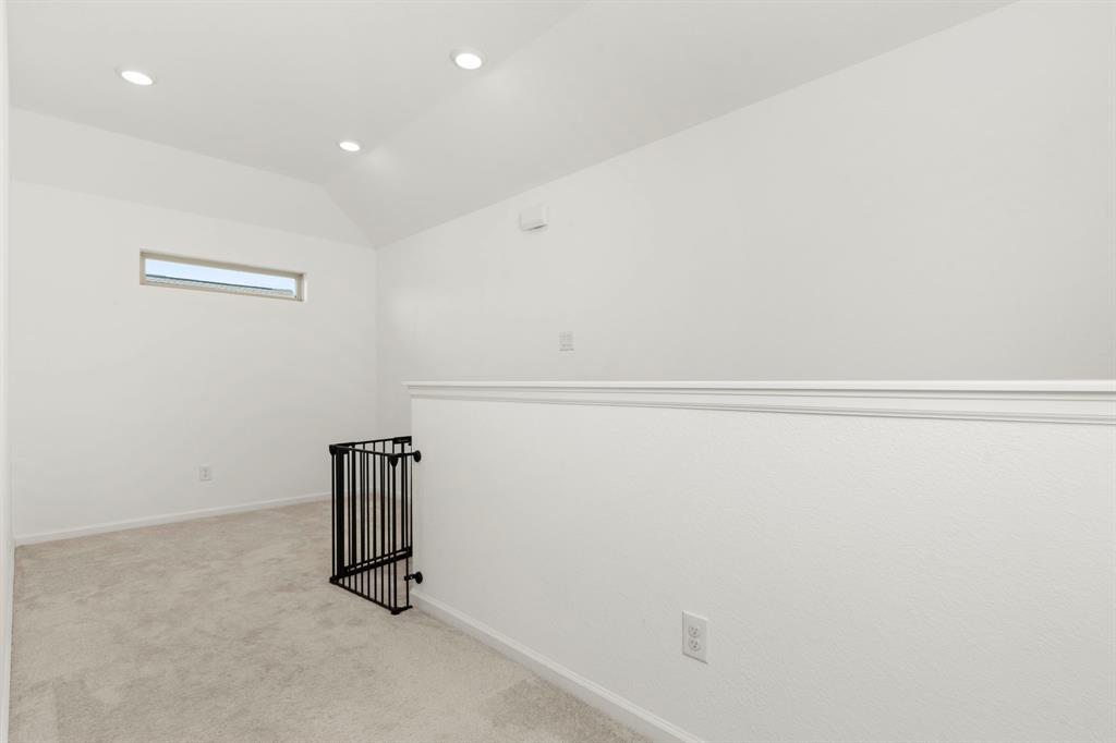 4934 Chester Lake Lane, Porter, Texas image 39