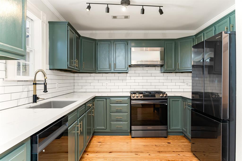 824 Cortlandt Street, Houston, Texas image 25