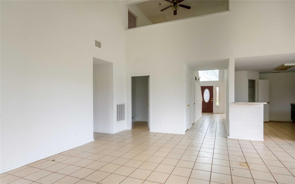 4411 Osage Drive, Baytown, Texas image 8