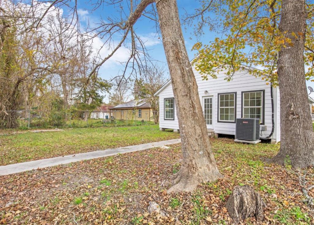116 Trahan St, Liberty, Texas image 24