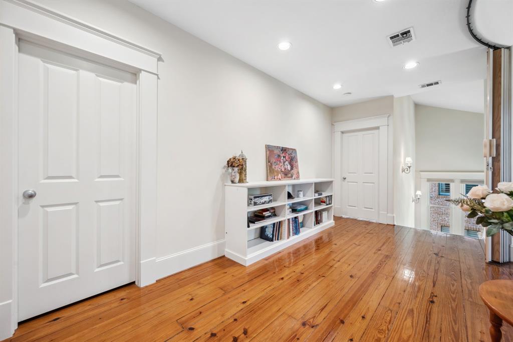 940 Columbia Street, Houston, Texas image 20