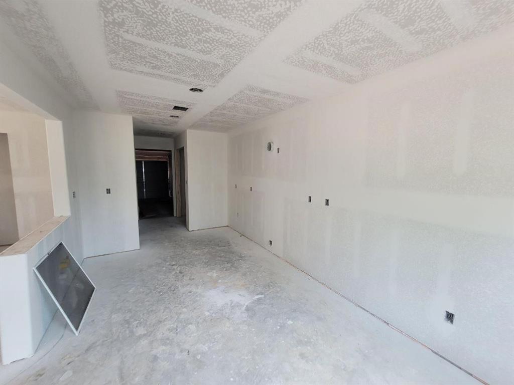 Photo 5 of 25 of 16361 Ryan Guinn Way house